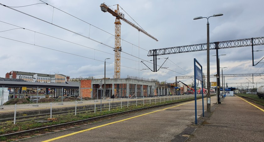 Trwa budowa nowego Dworca we Włocławku. Sprawdziliśmy postęp prac na placu budowy [ZDJĘCIA] 