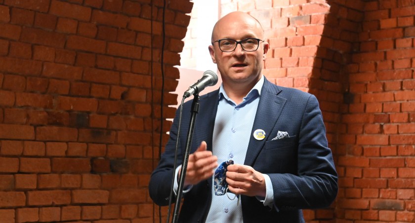 Wyzwiska i groźby pod adresem Prezydenta Włocławka. Nadawca nie przebierał w słowach