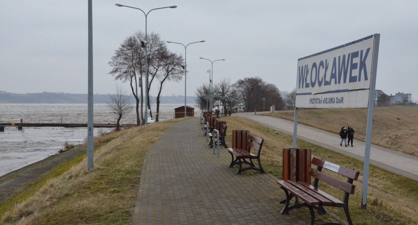 Rejsy katamaranem solarnym po Zalewie Włocławskim