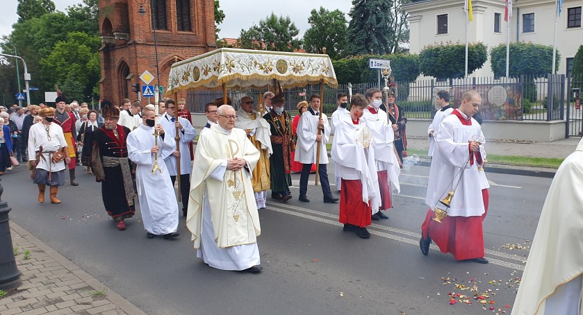 Boże Ciało 2022 we Włocławku. Ulicami miasta przejdzie procesja