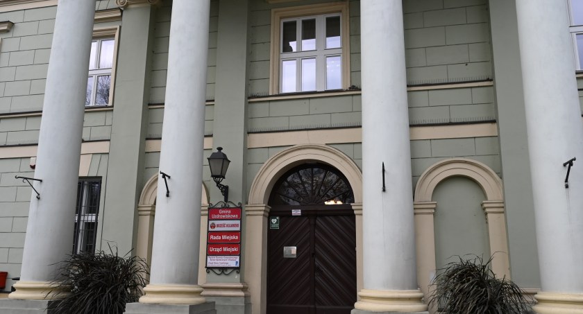 Urząd Miejski  w Brześciu Kujawskim prowadzi nabór na stanowisko dyrektora