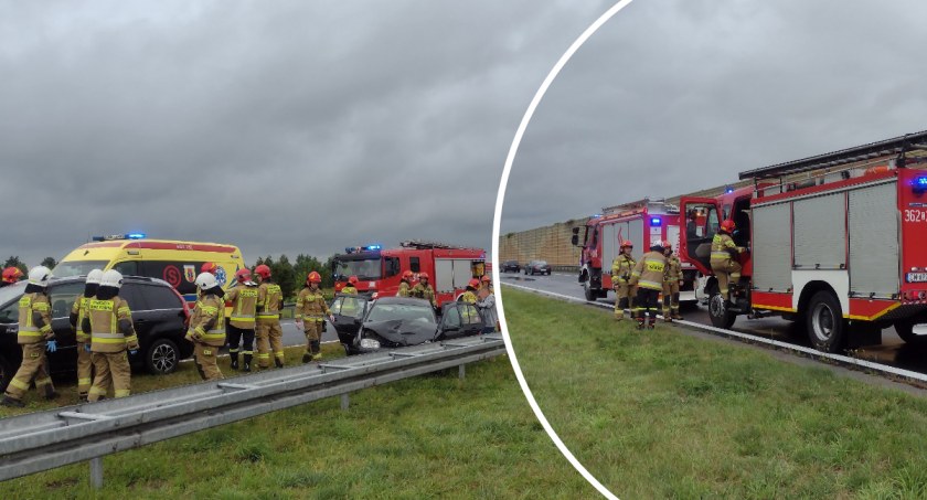 Śmigłowiec w akcji. Kobieta i 3 dzieci ranni w wypadku na autostradzie A1