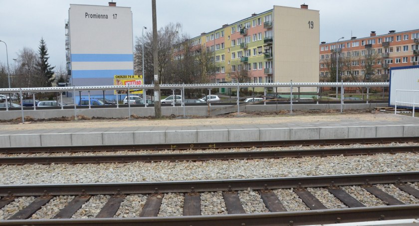 Tragedia na torach we Włocławku. Nie żyje mężczyzna