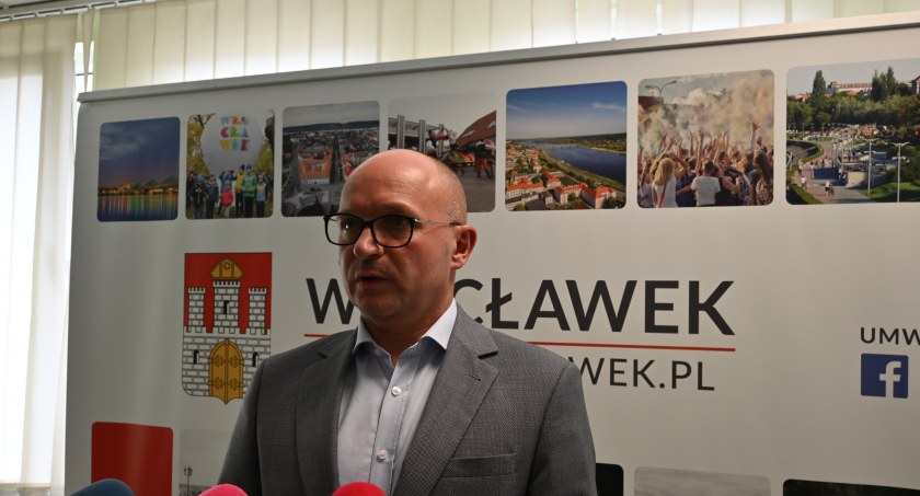 Prezydent Włocławka powołał zespół. Będą zmiany w sieci szkół, zatrudnieniu i finansowaniu placówek oświatowych?