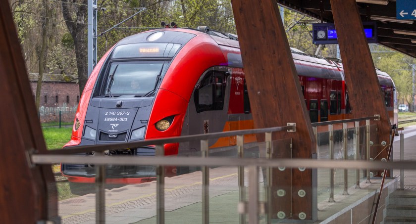 160 kilometrów na godzinę pociągiem w regionie. Nowoczesne pociągi  jeszcze w tym roku
