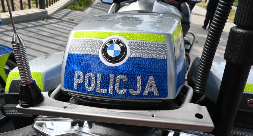 Wypadek w powiecie włocławskim. 76 letni kierowca skutera trafił do szpitala