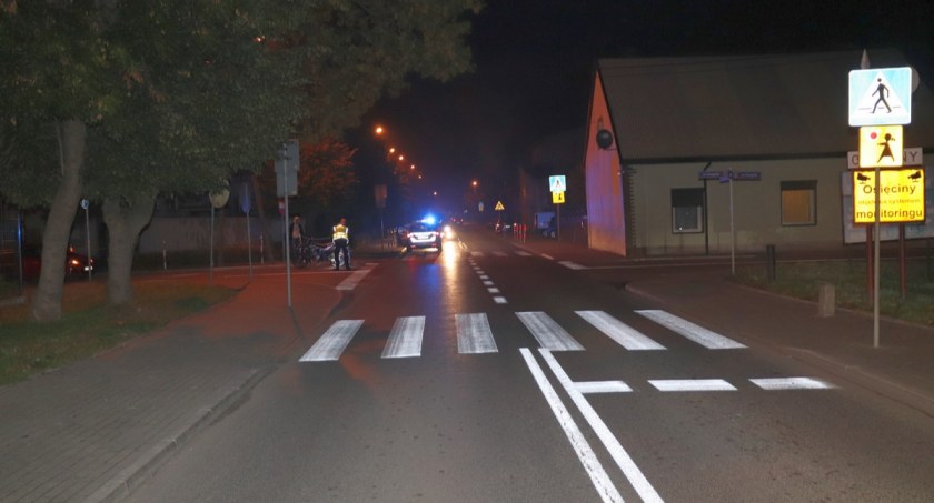 Motocyklista zderzył się z osobówką w regionie [ZDJĘCIA]