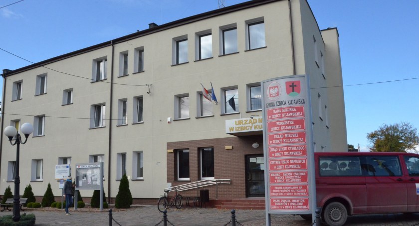 Sezon grzewczy w Izbicy Kujawskiej. Ile magistrat zapłaci za opał?
