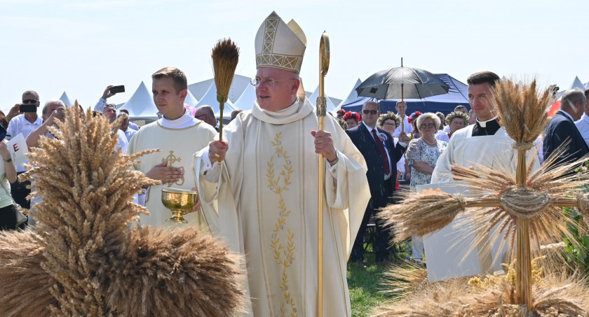 Zmiany w Diecezji Włocławskiej. Biskup włocławski podjął kolejne decyzje
