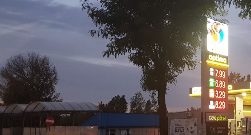 Ukradł paliwa za ponad 6 tysięcy. Policja z Włocławka zatrzymała  36 latka