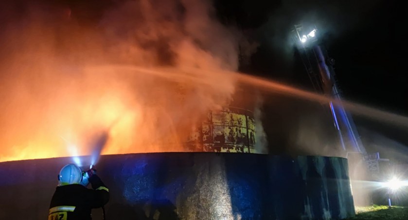 Groźny pożar w Nasiegniewie Gmina Fabianki. 40 strażaków w akcji [ZDJĘCIA]
