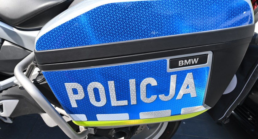 Pijani 38-latek i 37-latek prowadzili Mercedesa? Świadek widział jednego, drugiego ujawnił monitoring