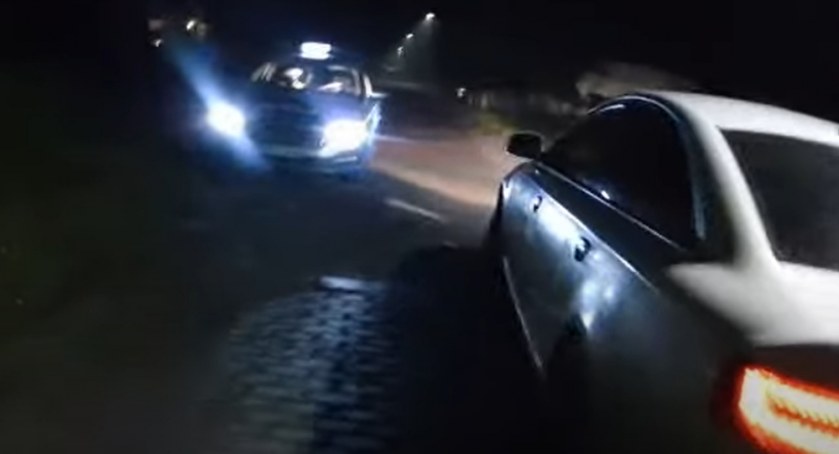 18-latek kierujący Audi jechał 135km/h w terenie zabudowanym. Myślał że jest na autostradzie? [VIDEO]