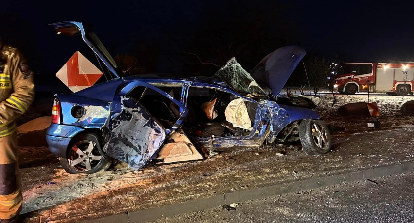 Wypadek na DK62 pod Włocławkiem. 2 osoby w szpitalu [ZDJĘCIA]