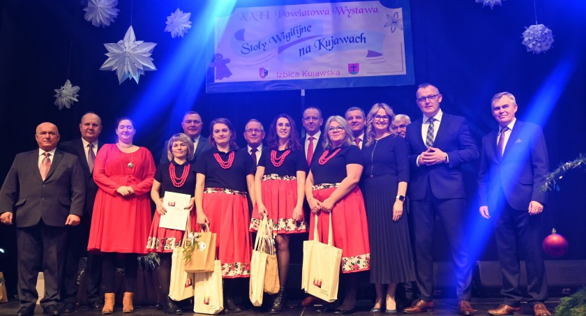Magia wigilijnych smaków w Izbicy Kujawskiej. SoundnGrace na Powiatowej Wystawie Stołów Wigilijnych na Kujawach [VIDEO, FOTO]