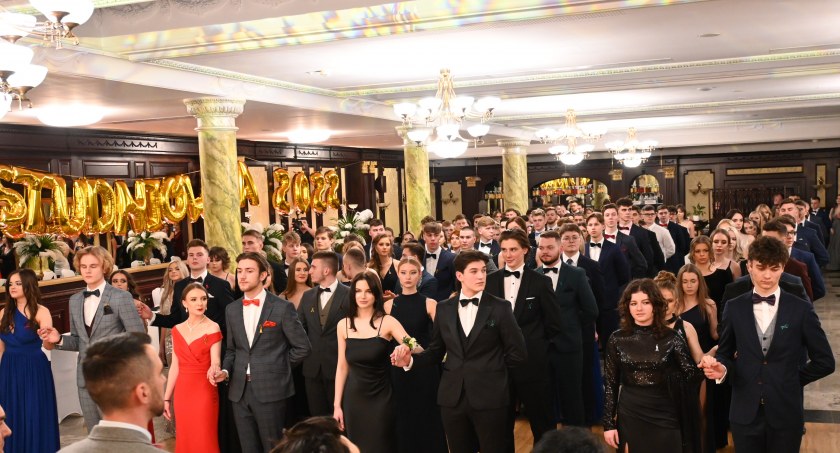 Rozpoczyna się sezon studniówkowy 2023 we Włocławku i okolicach. Pierwsze studniówki już w sobotę