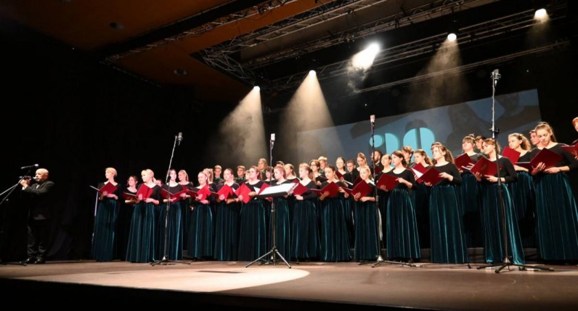 Utalentowani wokaliści podbijają Polskę. Chór Canto z Włocławka z kolejnym GRAND PRIX