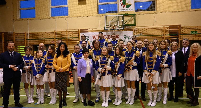 Wieczór dla Ludzi Złotej Jesieni w Baruchowie [ZDJĘCIA]