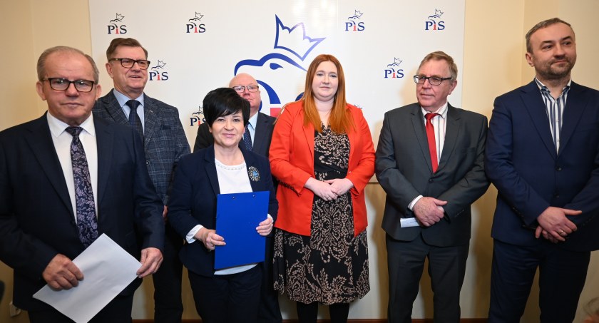 Będzie remont nawierzchni na moście Włocławku. Miliony na remont dróg w powiecie [WYKAZ]