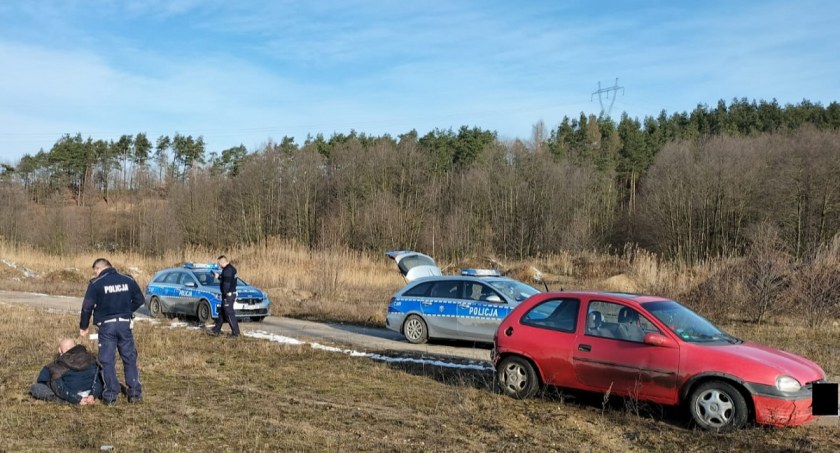 Policyjny pościg za Oplem w regionie. 42-latka ścigały radiowozy z dwóch powiatów