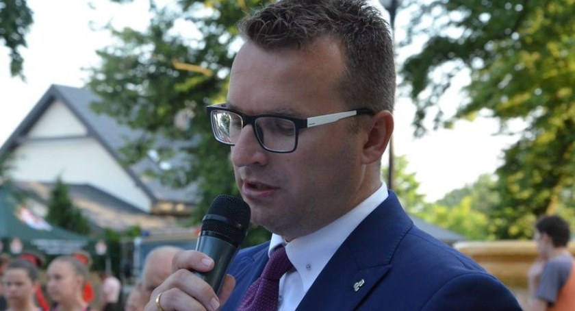 Jubileusz 10 lecia:  Choceńskie Centrum Kultury - Biblioteka świętuje i wspomina