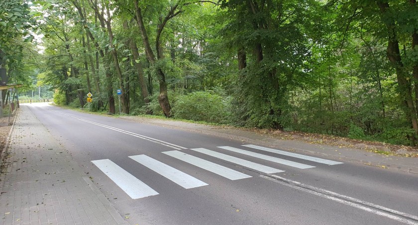 Wypadek w Marysinie pod Lubrańcem. 29-letni motocyklista zderzył się z samochodem osobowym