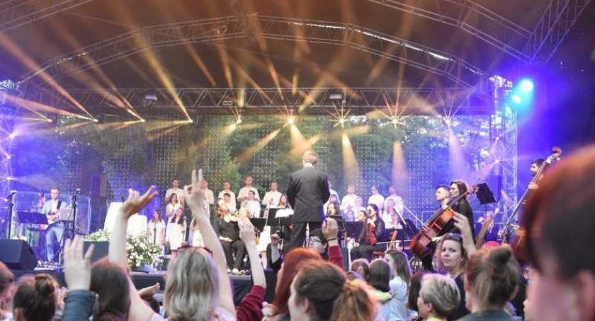 Koncert Uwielbienie 2023 wraca do Włocławka. Znamy miejsce i termin wydarzenia