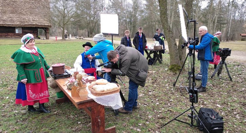Brzeskie Zespoły Folklorystyczne pokażą w TVN. Nagrywali program dla stacji TV w Kłóbce