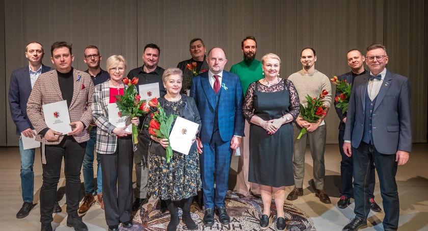 Międzynarodowy Dzień Teatru. Zasłużeni dla sztuki z Włocławka, Torunia i Bydgoszczy nagrodzeni