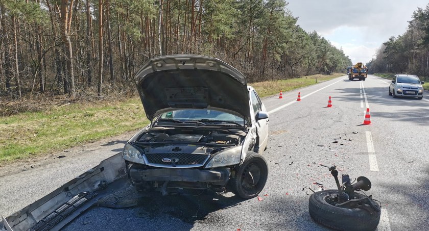 Zderzenie Forda z Citroenem pod Włocławkiem [ZDJĘCIA]
