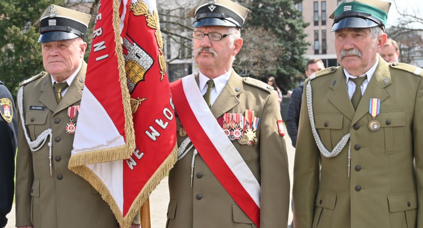 Włocławek : Uczcili  Dzień Pamięci Ofiar Zbrodni Katyńskiej