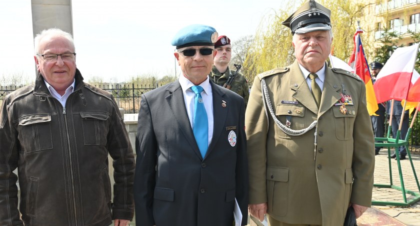 Włocławek: Uczcili 78 rocznicę forsowania Odry i Nysy Łużyckiej