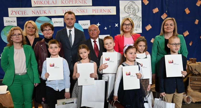 Powiatowy Konkurs o Mikołaju Koperniku w SP Kłóbka,  Gmina Lubień Kujawski