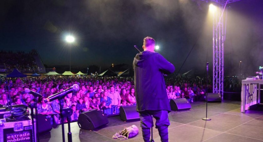 Piknik z gwiazdami w Baruchowie.  Wesprą podopiecznych Fundacji Espero - Nadzieja dla dzieci – Rehawojowników