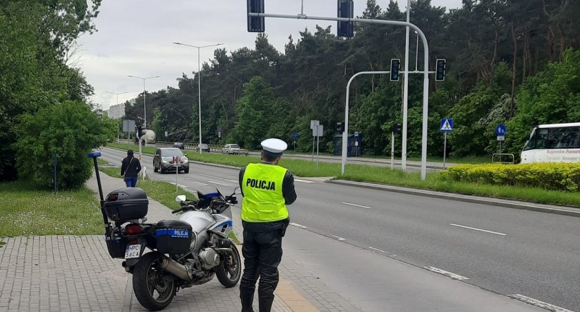 Akcja włocławskiej drogówki. Posypał się GRAD mandatów! Pędził 102 km/h na Toruńskiej