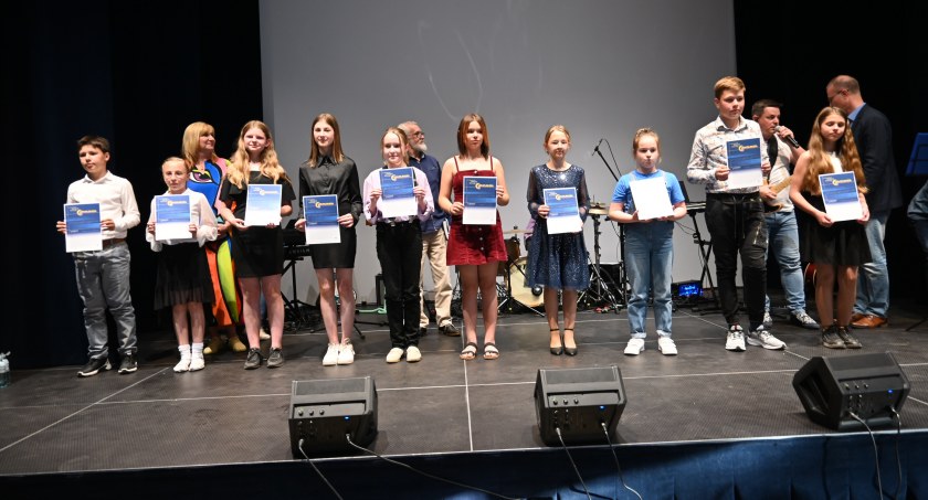 Koncert i konkurs recytatorski i wokalny w Centrum Integracji Wiejskiej w Smólniku