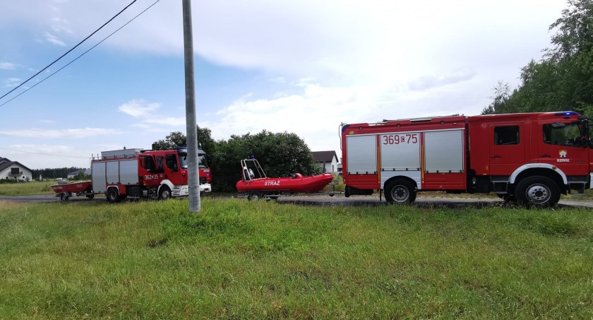 Tragedia w powiecie włocławskim. Ciało mężczyzny wyłowiono z rowu melioracyjnego