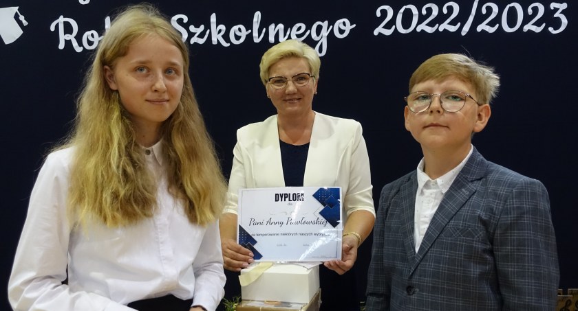 Tak było na zakończeniu  roku szkolnego w Szkole Podstawowej im. Janusza Korczaka w Choceniu [ZDJĘCIA]
