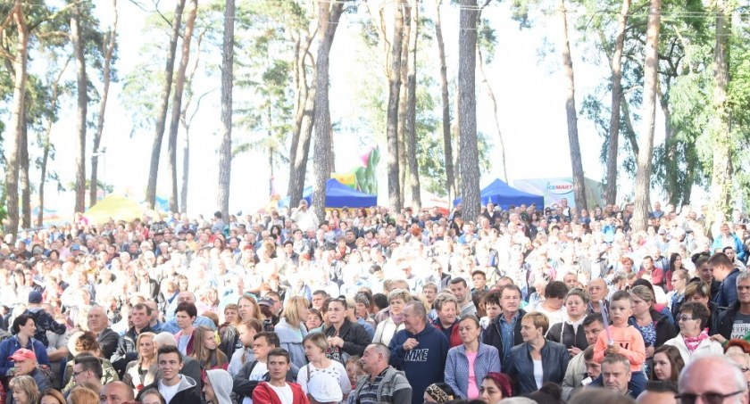 Powitanie Lata i Bitwa Regionów 2023 w Lubieniu Kujawskim. Wielki konkurs kulinarny i gwiazdy Disco Polo na scenie [PROGRAM]