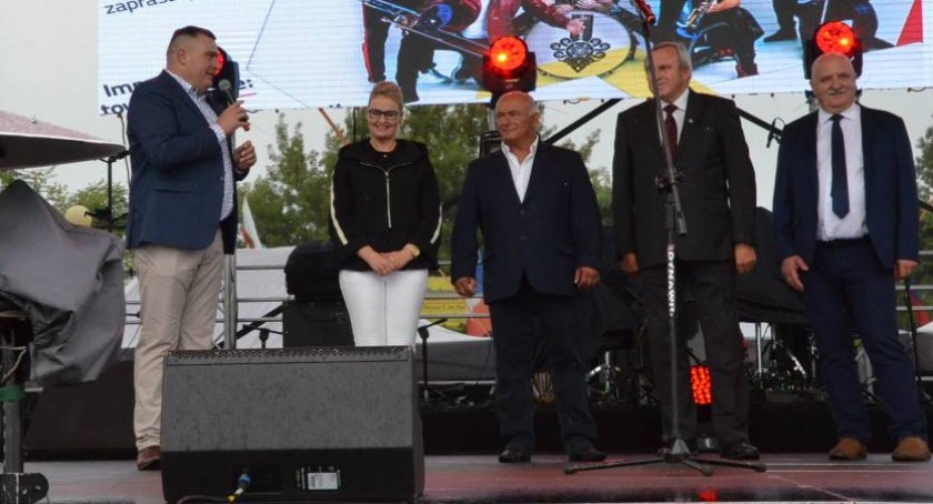 Święto Powiatu Włocławskiego 2023. Festiwal Smaku  i gwiazdy na lotnisku w Kruszynie już w ten weekend