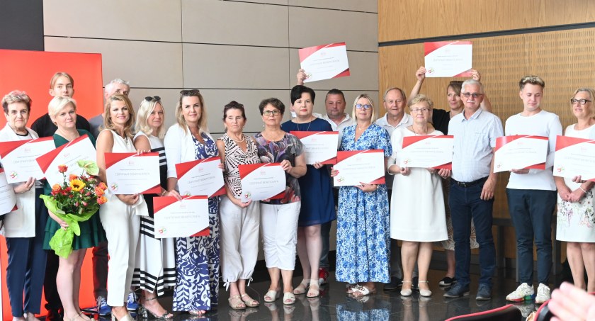 Fundacja ANWIL wręczyła granty w programie Budujemy mosty 2023. Które organizacje otrzymały?