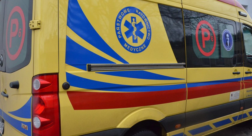 Śmiertelny wypadek w regionie. Ciężarówka zderzyła się z dostawczakiem i osobówką 