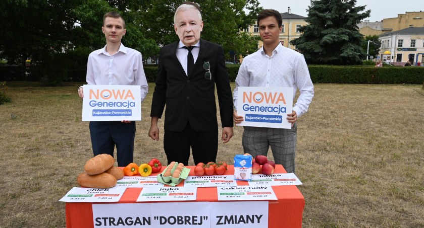 Ostro na Placu Wolności. Nowa Generacja Włocławek o panującej drożyźnie