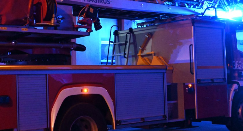 Wyciek z rurociągu Przyjaźń  w gminie Chodecz. Na miejscu 10 jednostek straży