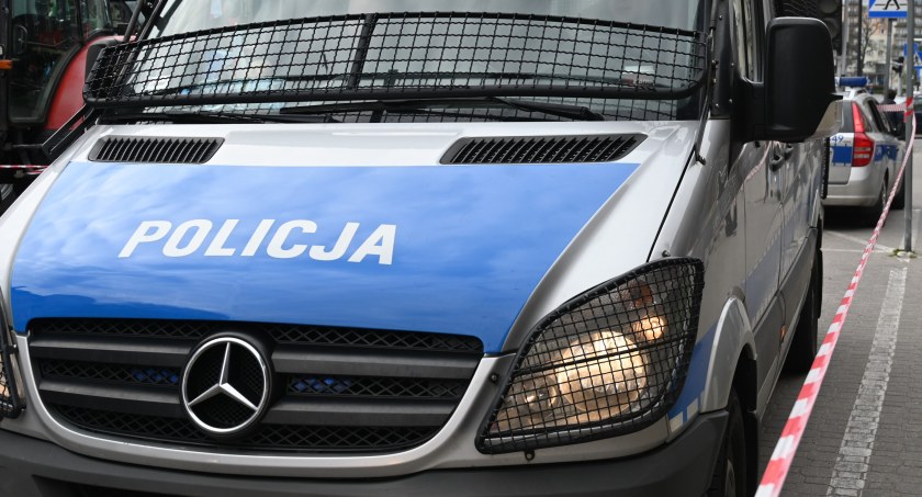 19 latka próbowała targnąć się na życie. Zareagował policjant stacjonujący we Włocławku