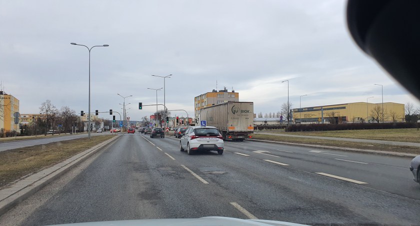 Kruszyńska we Włocławku zamknięta przez kilka miesięcy. Autobusy MPK zmieniły trasy