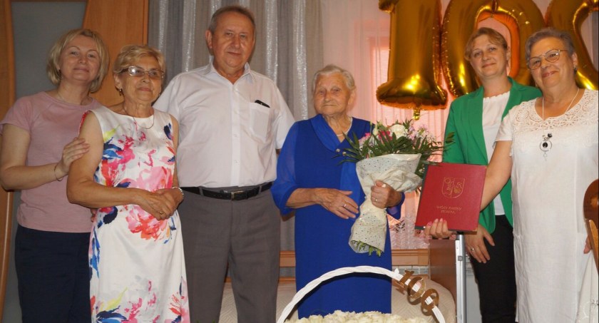 Pani Franciszka z Krzewentu w Gminie Kowal skończyła 100 lat!