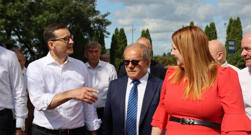 Premier Mateusz Morawiecki odwiedził region. Z Anną Gembicką i Józefem Łyczakiem oglądali inwestycje