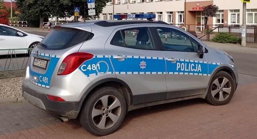 Pijana 35-latka najeżdżała na krawężniki w Fabiankach. To niechlubna rekordzistka weekendu