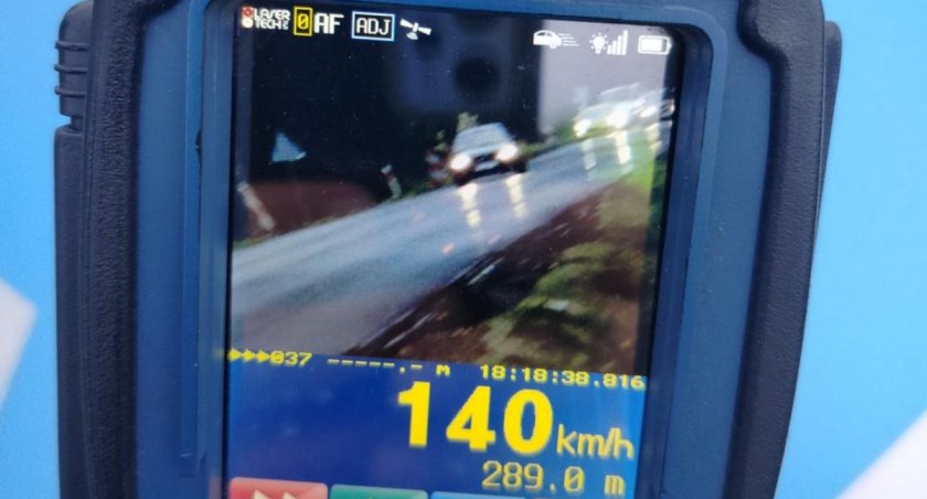 18-letni pirat drogowy. Nastolatek ukarany 30 punktami i 3,5 tys mandatu